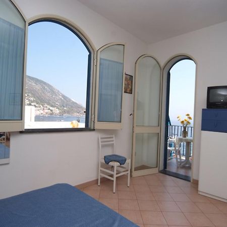 Mistral Residence Canneto  Room photo